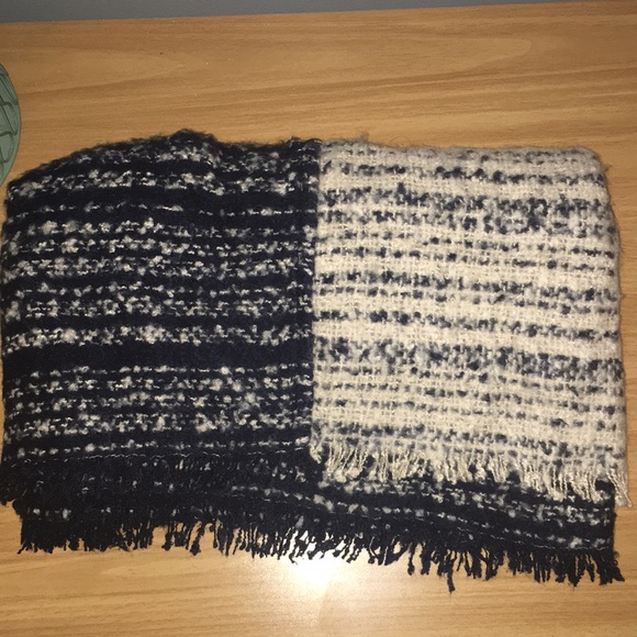 Infinity scarf - Picture 1 of 1